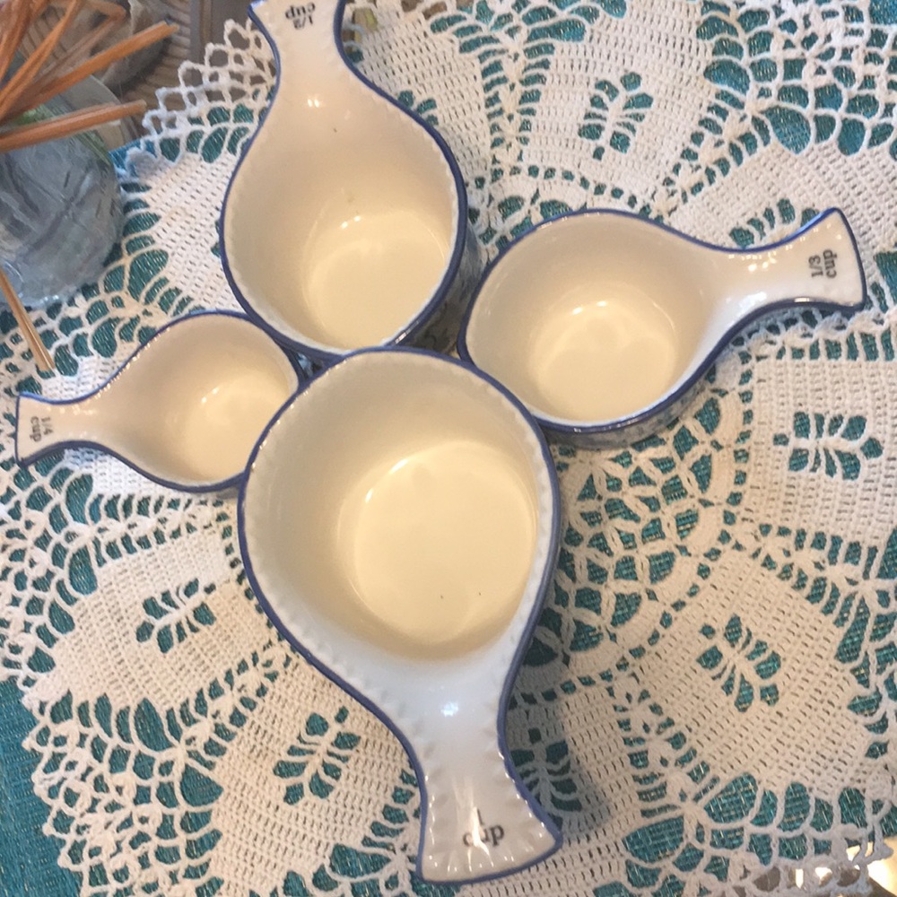 Dutch Wax measuring cups, EUC - Picture 4 of 6